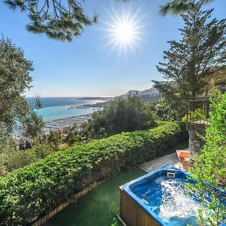 La Avec Vue Panoramique Sur La - Parking Privé - Jacuzzi Villa *