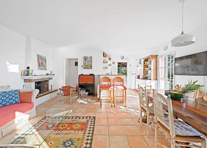 Villa La Avec Vue Panoramique Sur La - Parking Prive - Jacuzzi