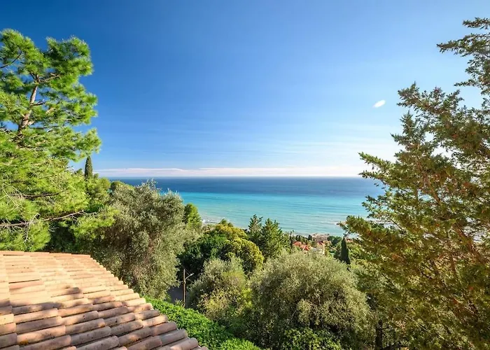 La Avec Vue Panoramique Sur La - Parking Prive - Jacuzzi *