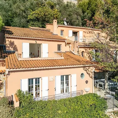 Villa La Avec Vue Panoramique Sur La - Parking Prive - Jacuzzi