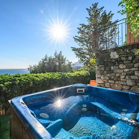 Villa La Avec Vue Panoramique Sur La - Parking Prive - Jacuzzi Menton