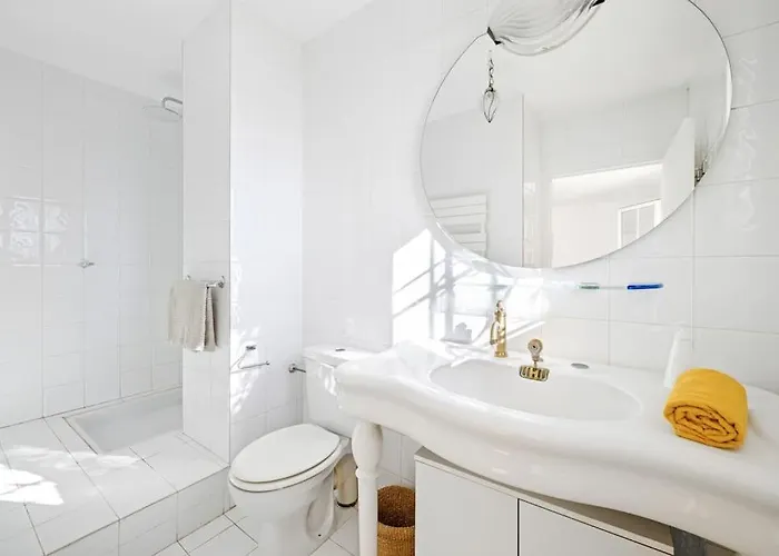 La Avec Vue Panoramique Sur La - Parking Prive - Jacuzzi *