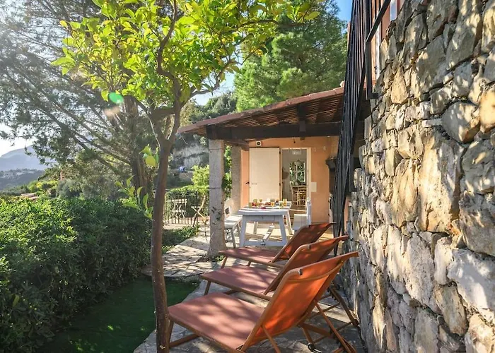 La Avec Vue Panoramique Sur La - Parking Prive - Jacuzzi *