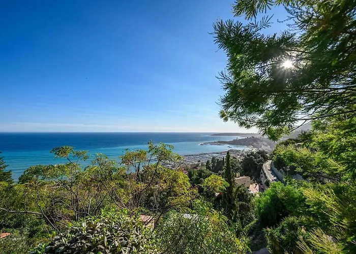 La Avec Vue Panoramique Sur La - Parking Prive - Jacuzzi Villa