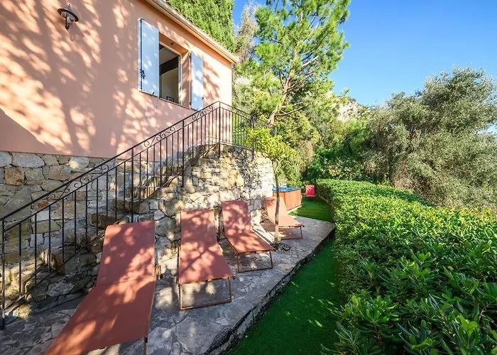 La Avec Vue Panoramique Sur La - Parking Prive - Jacuzzi Villa *